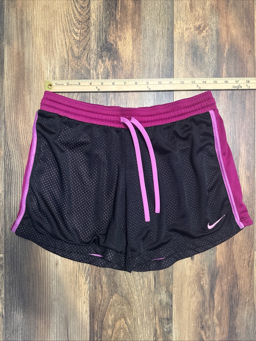 Nike Dri-Fit Drawstring Mesh Athletic Shorts Women’s Size Medium